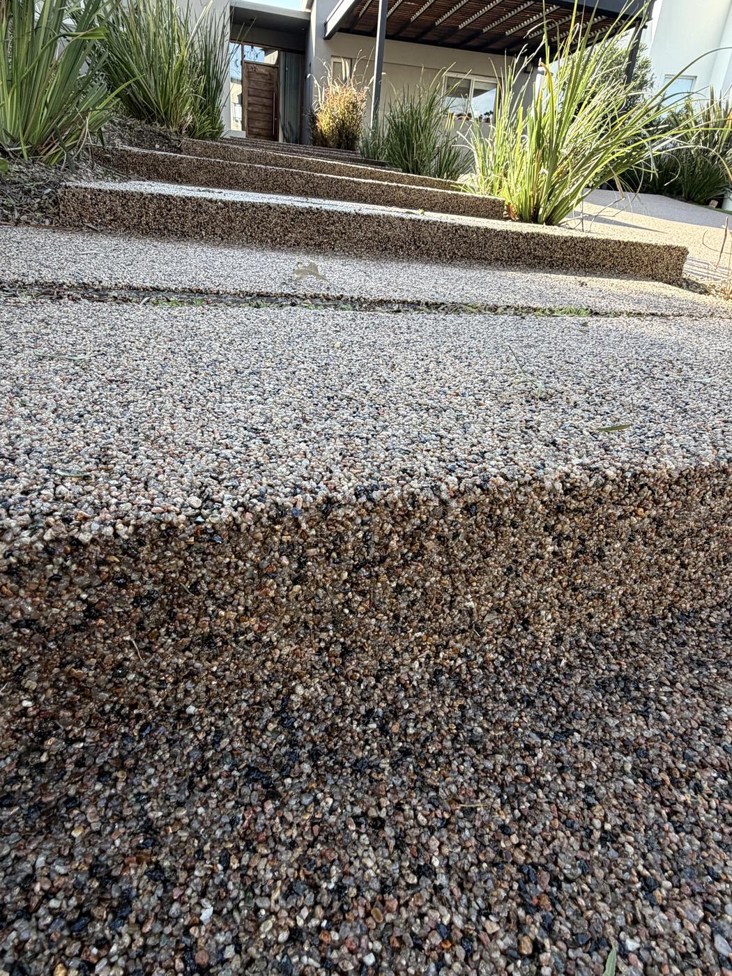 Lecatex Stone — Acceso residencial